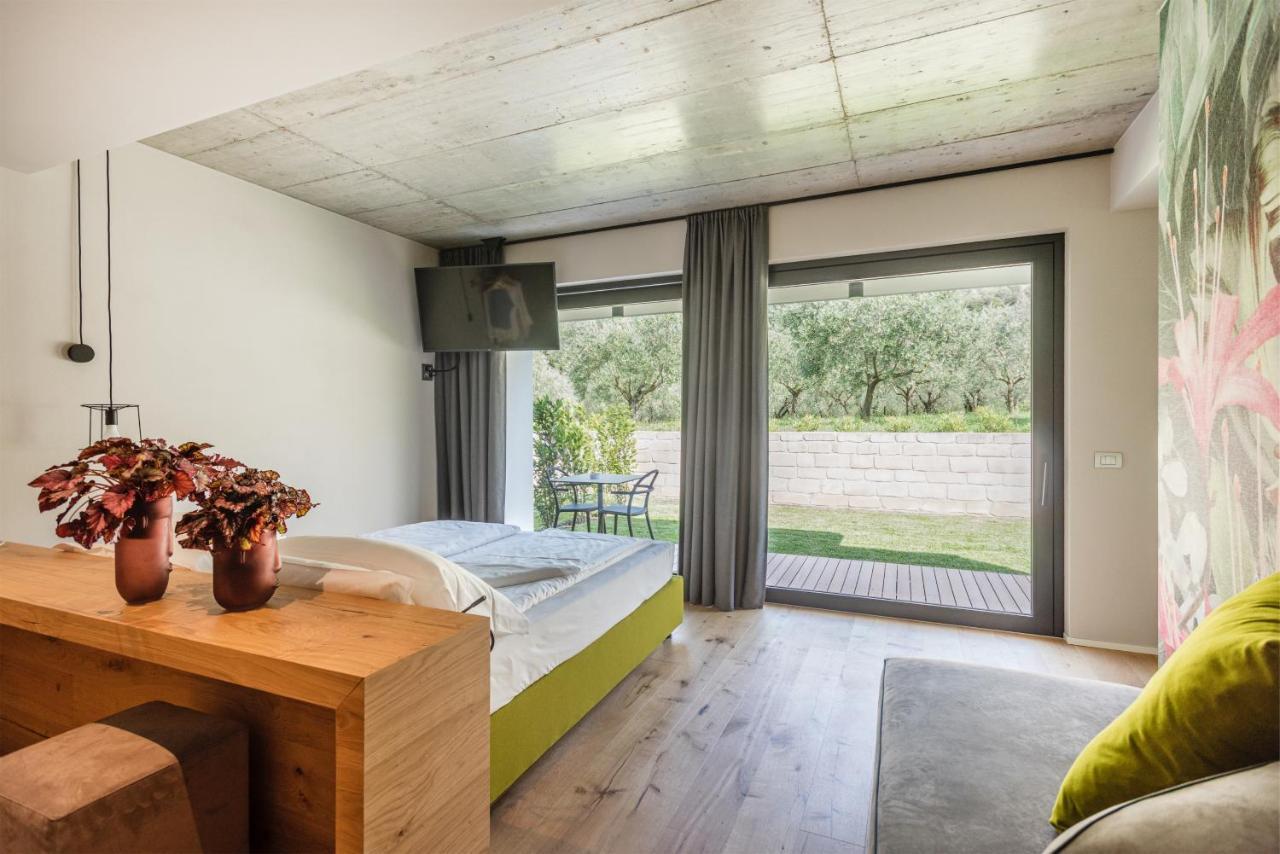 Bed and Breakfast Oleeva Garda Living - Adults Only Riva del Garda Exterior foto