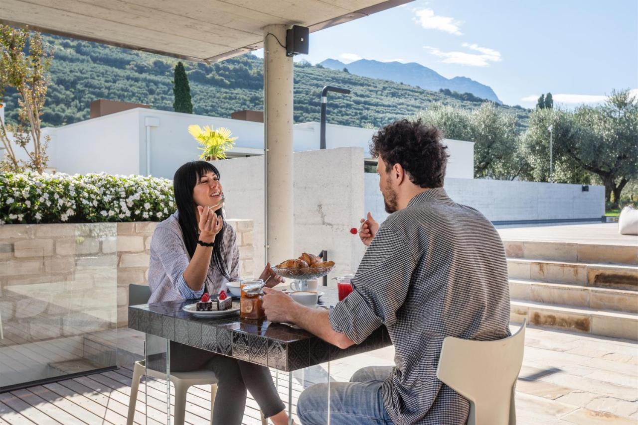 Bed and Breakfast Oleeva Garda Living - Adults Only Riva del Garda Exterior foto